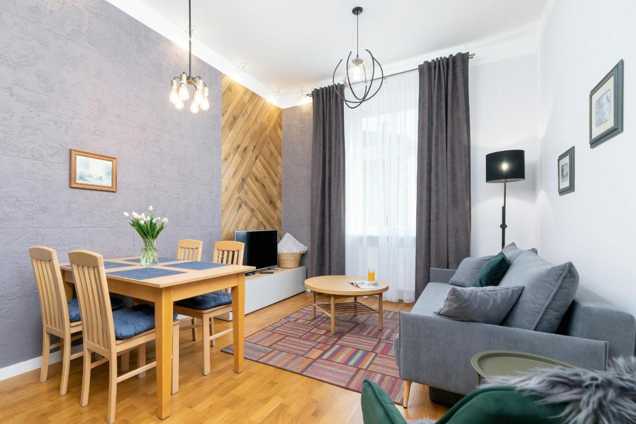 Sweet Family Apartment Chodkiewicza Rondo Grzegorzeckie By Noclegi Renters كراكوفيا المظهر الخارجي الصورة